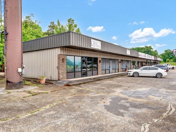 702 S White Street , Athens, TN 37303