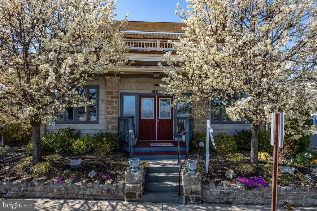 825 Bay Avenue, Somers Point, NJ 08244 Main Photo