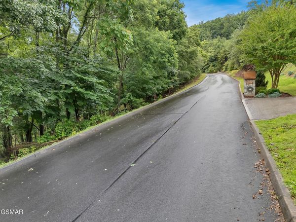 9097 Paradise View Drive, Mooresburg, TN 37811