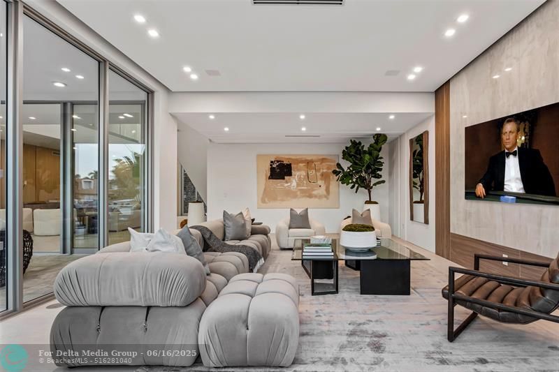 91 Fiesta Way, Fort Lauderdale, FL 33301 Photo