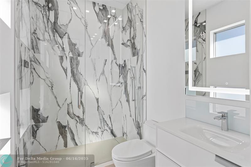 91 Fiesta Way, Fort Lauderdale, FL 33301 Photo