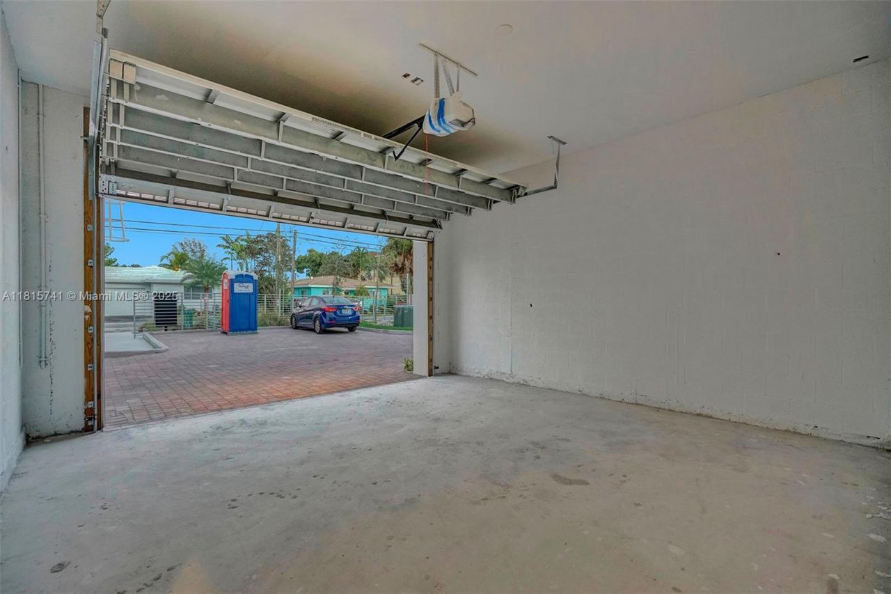 1801 NE 13th St, Unit 1823, Fort Lauderdale, FL 33304 Photo