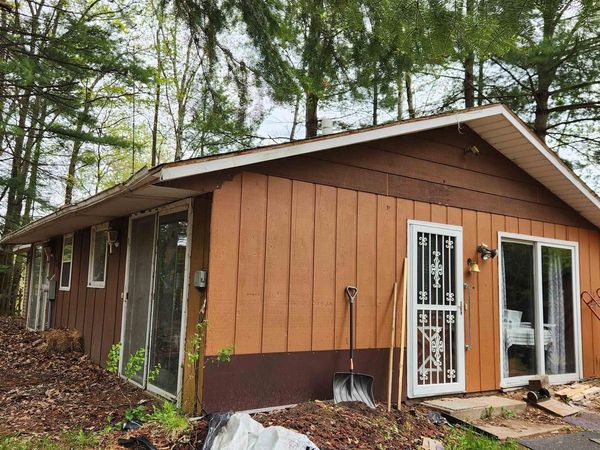 N9752 WASKO LANE, UNKNOWN, WI 54143