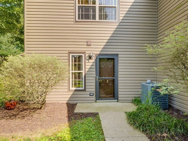 506 Pilgrim Court, Unit B, Johnson City, TN 37601