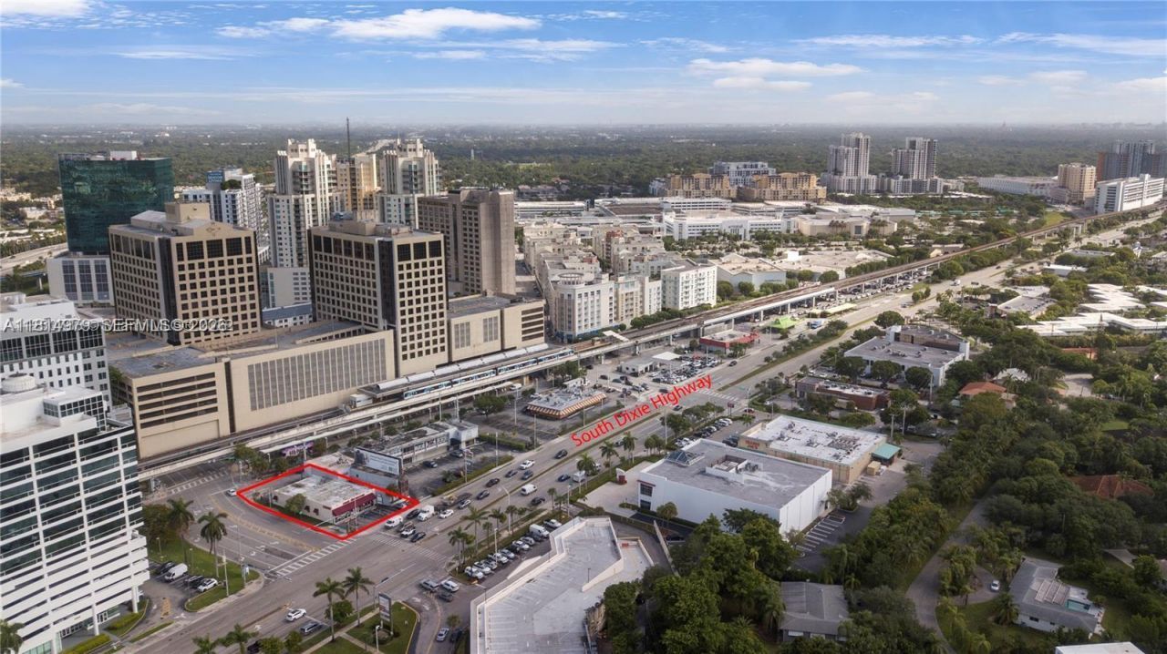 9308 S Dixie Hwy, Miami, FL 33156 Photo