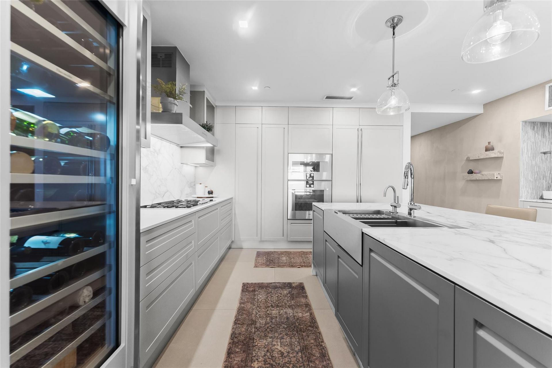 435 Bayshore Drive, Unit 702, Fort Lauderdale, FL 33304 Photo