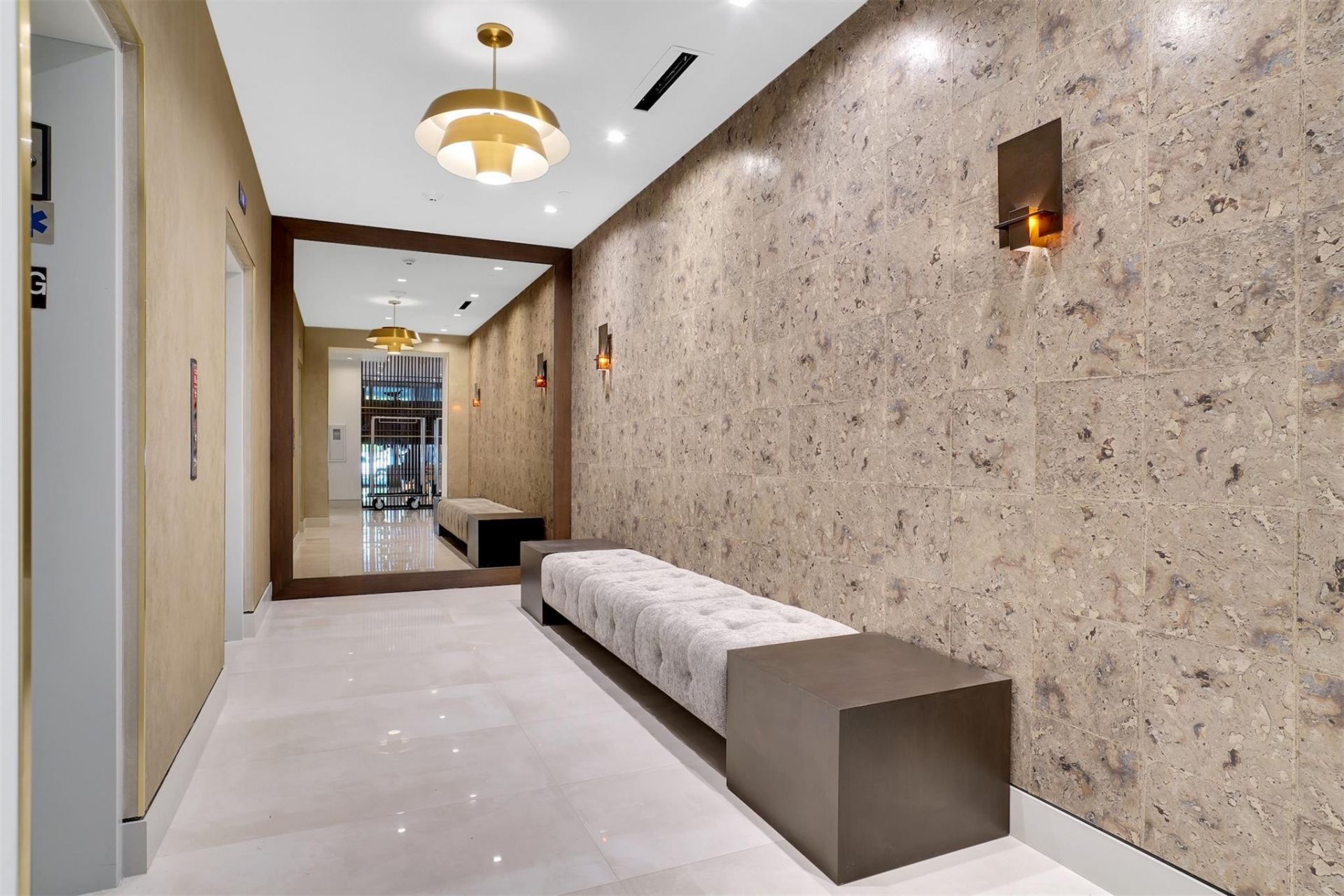 435 Bayshore Drive, Unit 702, Fort Lauderdale, FL 33304 Photo