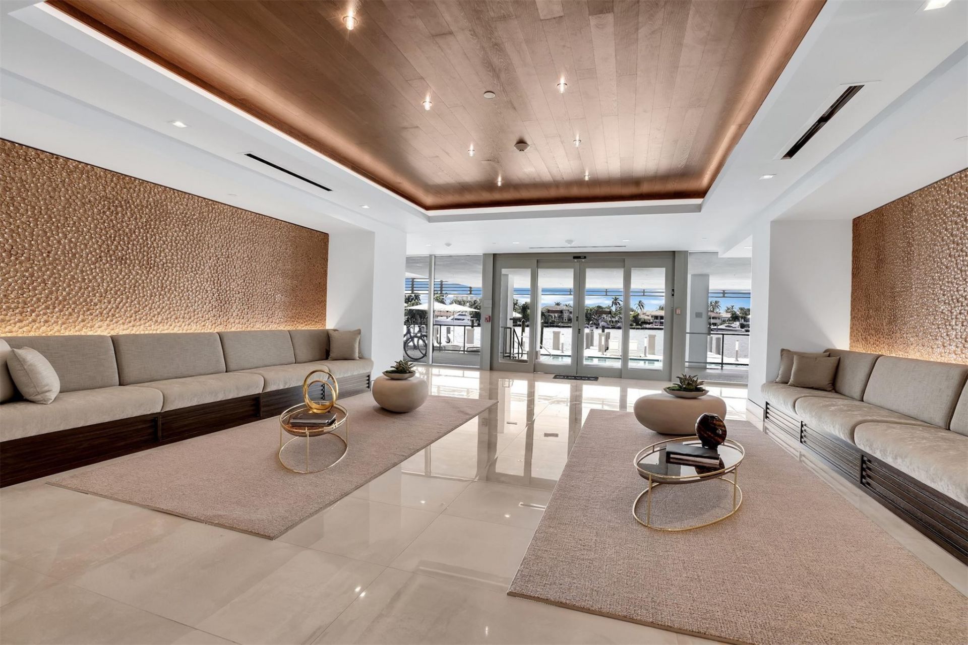 435 Bayshore Drive, Unit 702, Fort Lauderdale, FL 33304 Photo