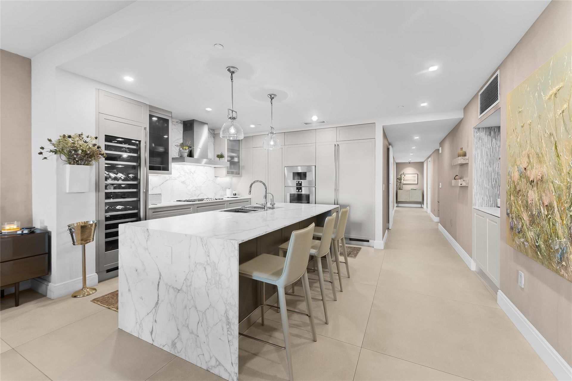 435 Bayshore Drive, Unit 702, Fort Lauderdale, FL 33304 Photo