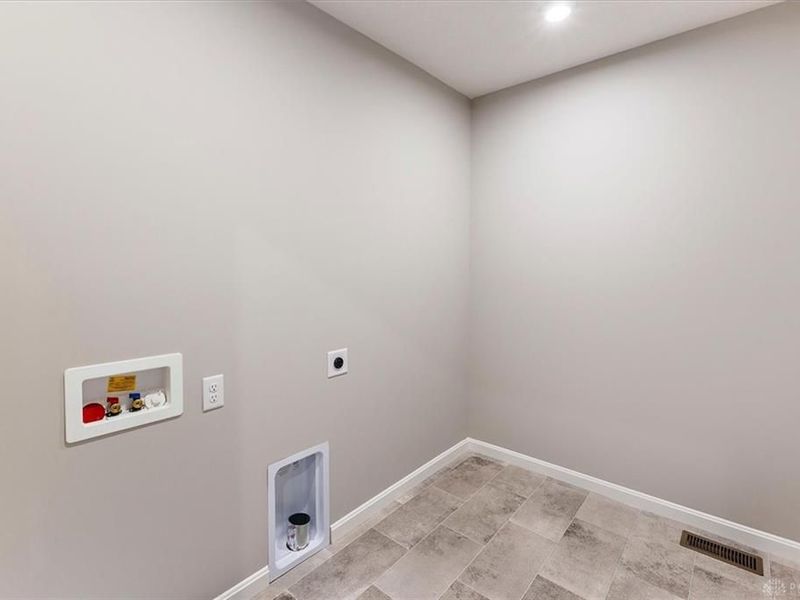 2544 Golden Leaf Drive, Beavercreek, OH 45431 Photo 22