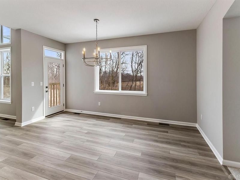 2544 Golden Leaf Drive, Beavercreek, OH 45431 Photo 9