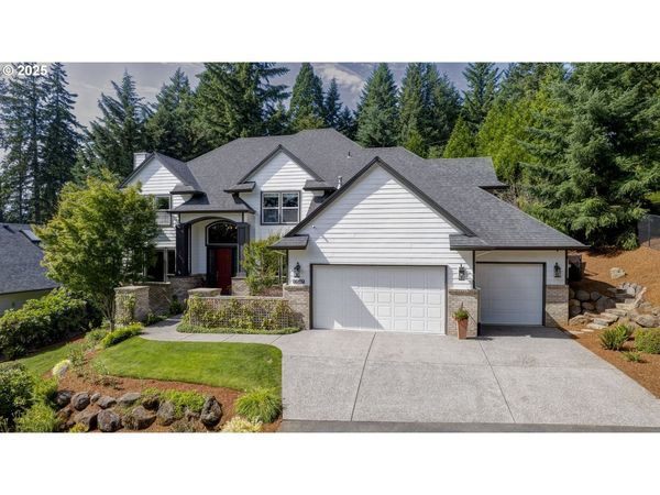 10547 SE CHARLOTTE DR, Happy Valley, OR 97086