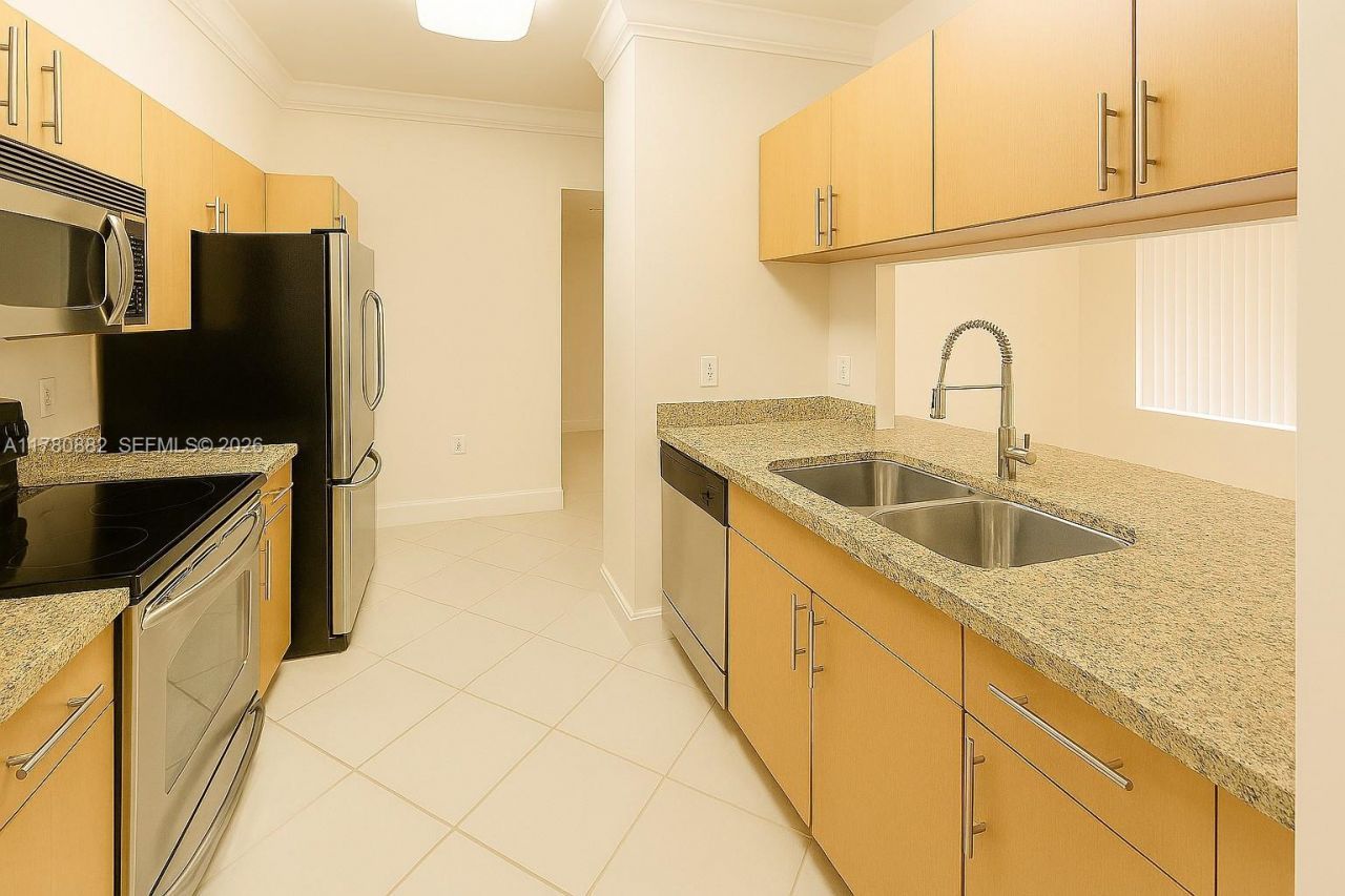 6410 Emerald Dunes Dr, Unit 206, West Palm Beach, FL 33411 Photo
