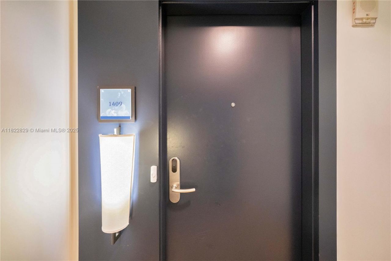 6899 Collins Ave, Unit 1409, Miami Beach, FL 33141 Photo