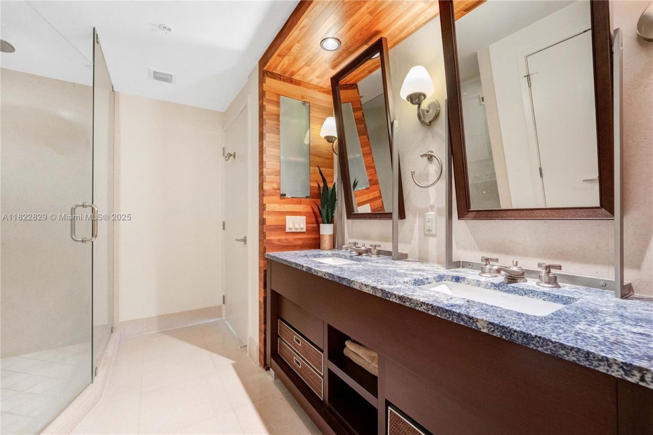 6899 Collins Ave, Unit 1409, Miami Beach, FL 33141 Photo