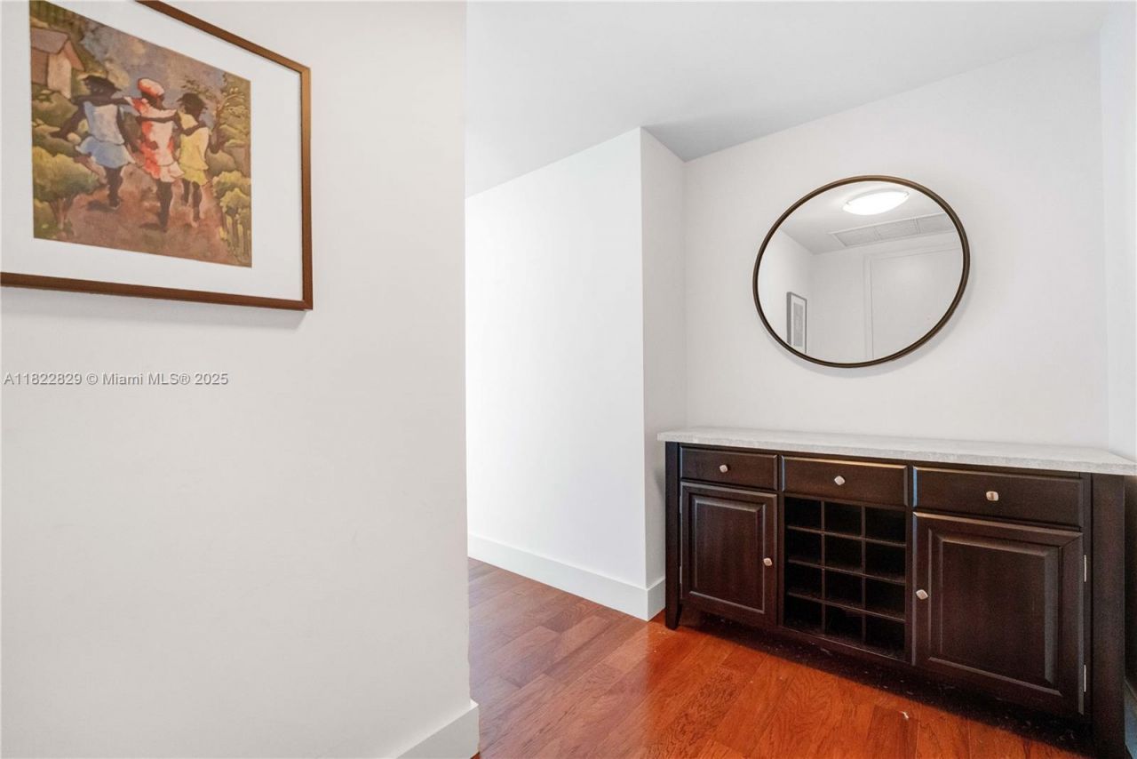 6899 Collins Ave, Unit 1409, Miami Beach, FL 33141 Photo