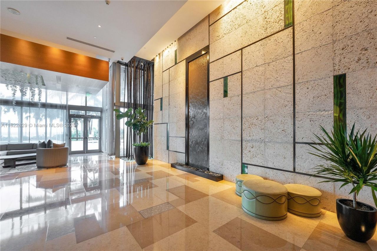 6899 Collins Ave, Unit 1409, Miami Beach, FL 33141 Photo