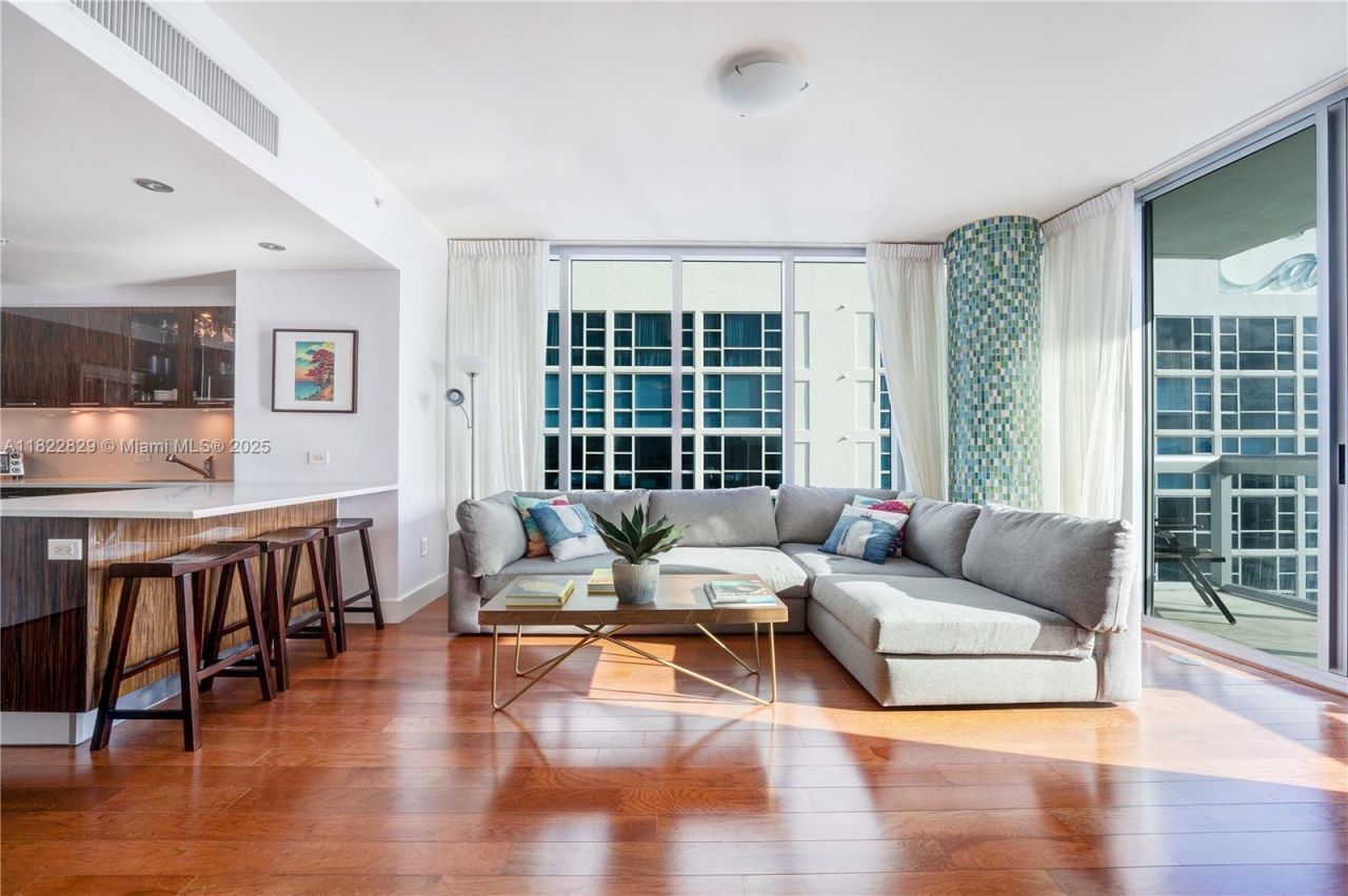 6899 Collins Ave, Unit 1409, Miami Beach, FL 33141 Photo