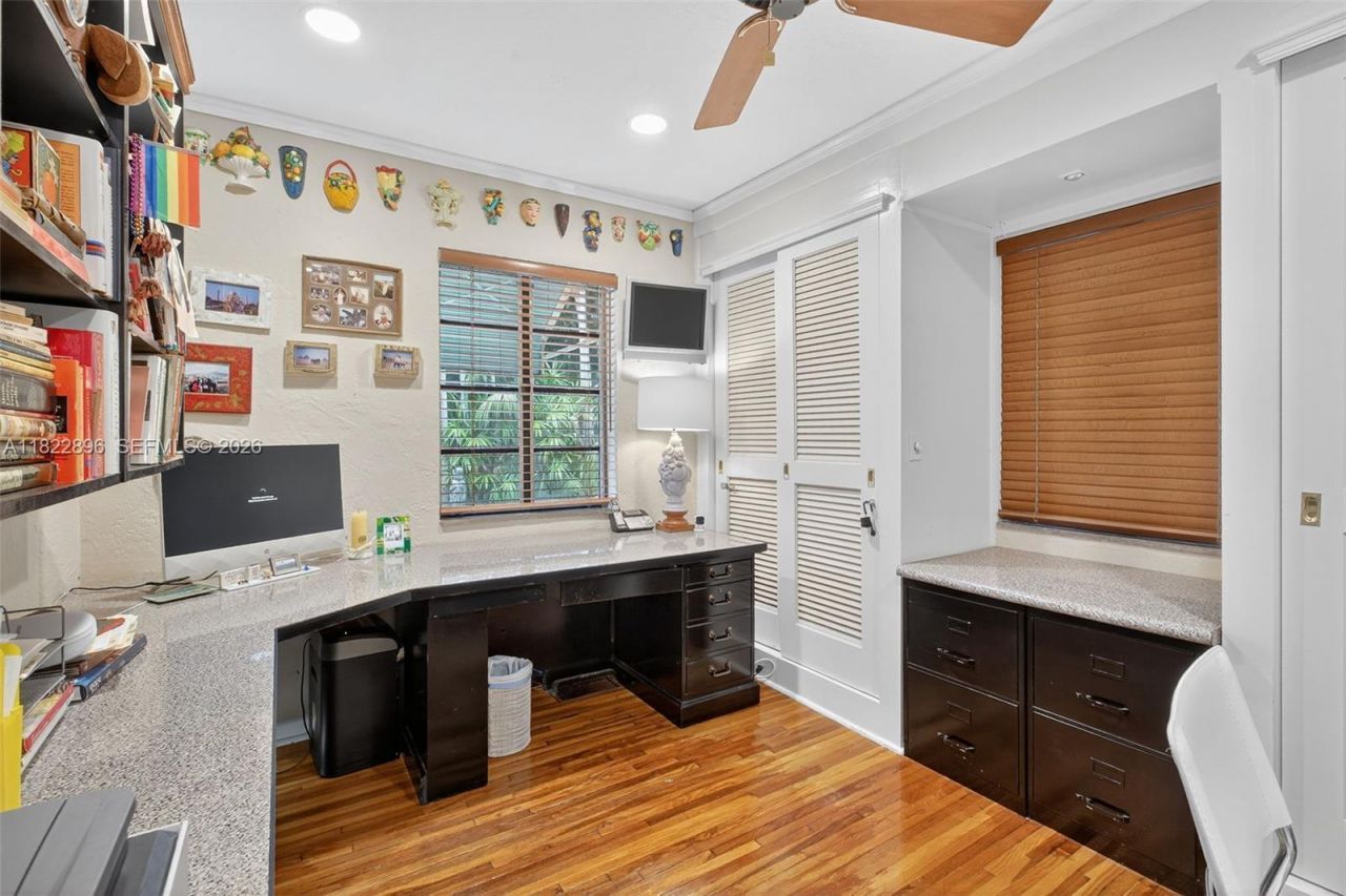 4187 S Le Jeune Rd, Miami, FL 33133 Photo