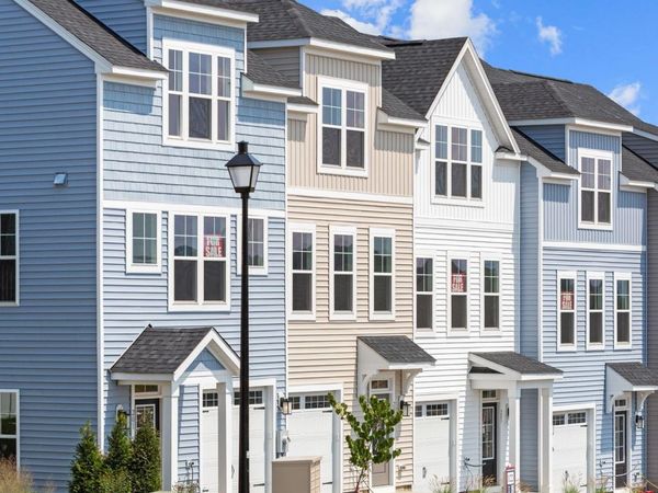 203 SCARLET MAPLE LN, Unit 121, BRIDGEWATER, VA 22812