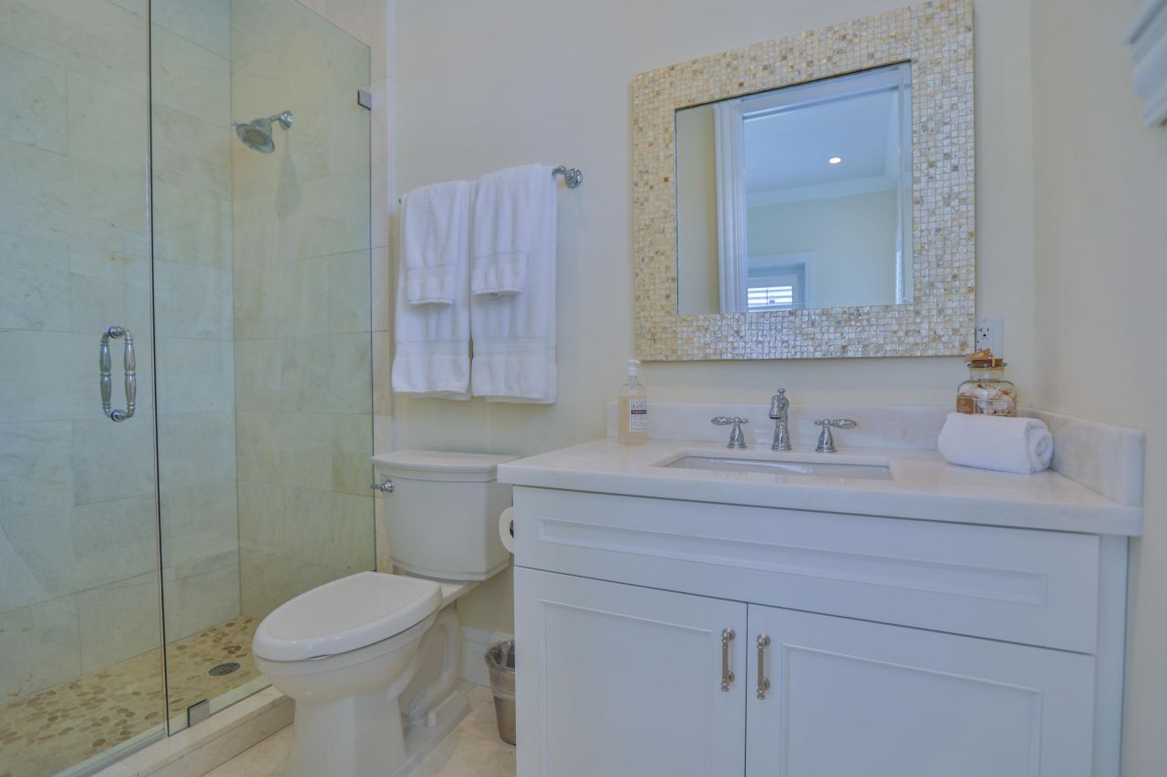 128 Leoni Drive, Islamorada, FL 33036 Photo