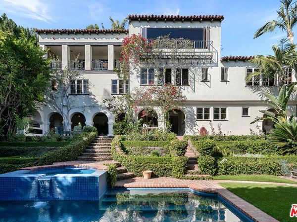 7464 Hillside Avenue, Los Angeles, CA 90046