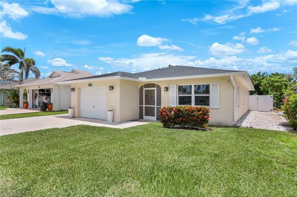 636 98th Ave N, Naples, FL 34108 Photo
