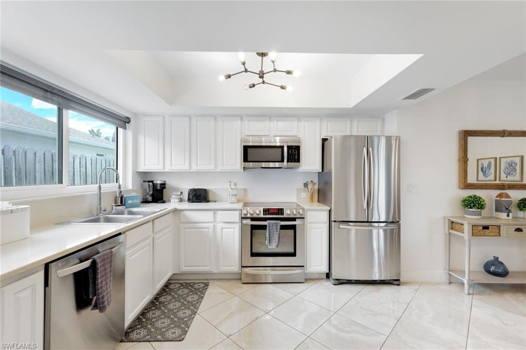 636 98th Ave N, Naples, FL 34108 Photo