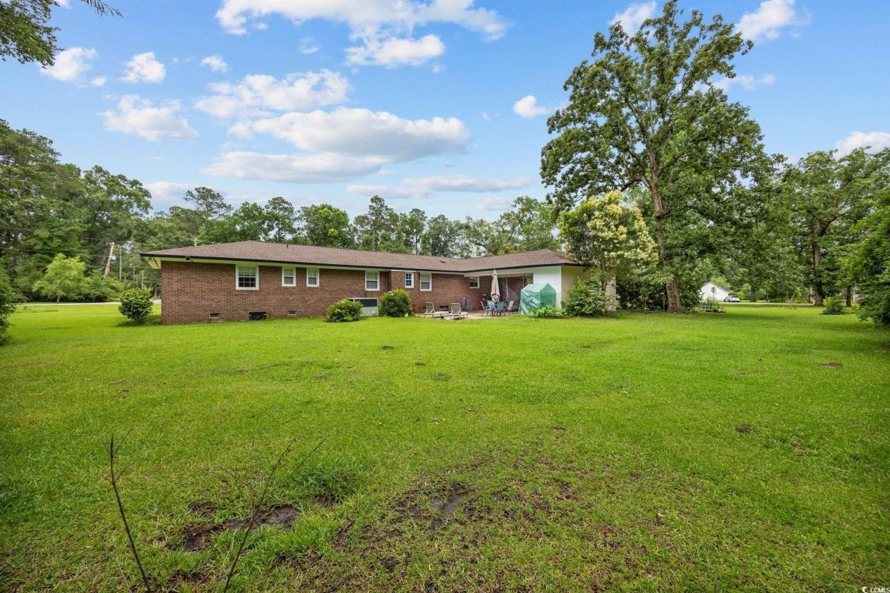 300 Crescent Dr. Photo 23