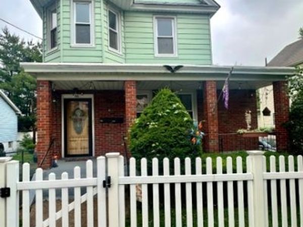 53 Hille Pl, Unit 2, Ridgefield Park, NJ 07660