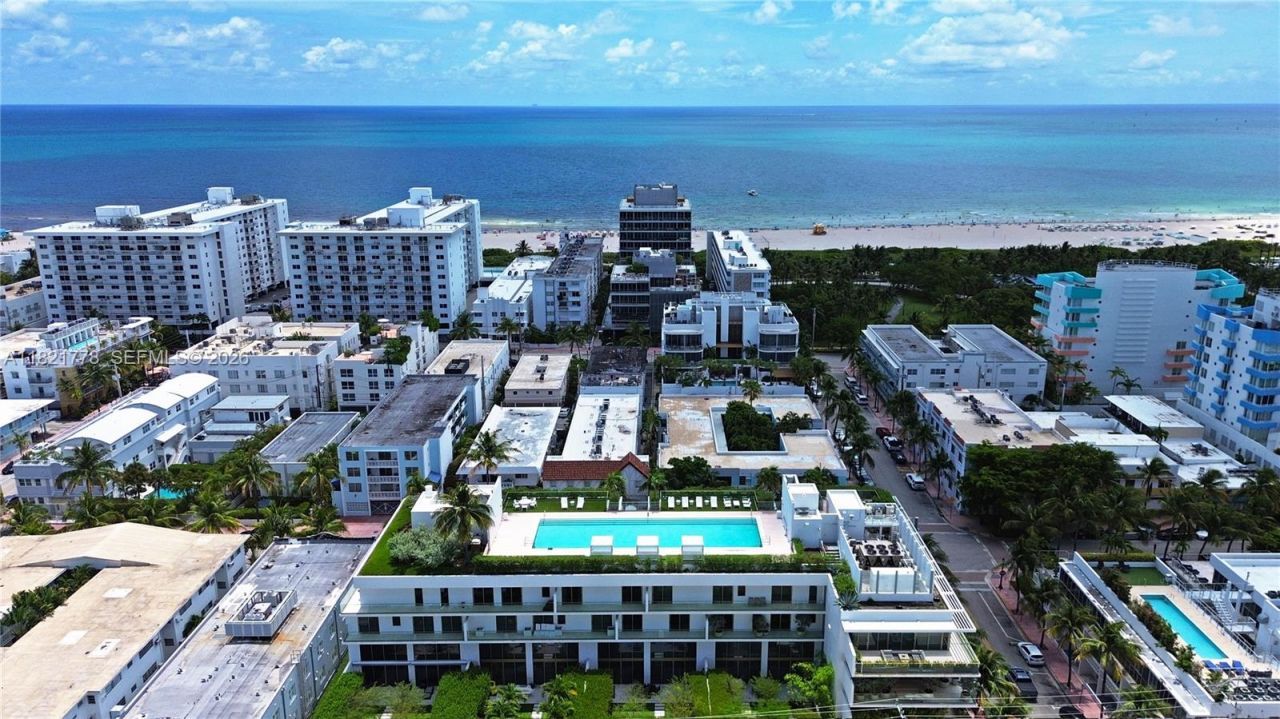 300 Collins Ave, Unit 3D, Miami Beach, FL 33139 Photo