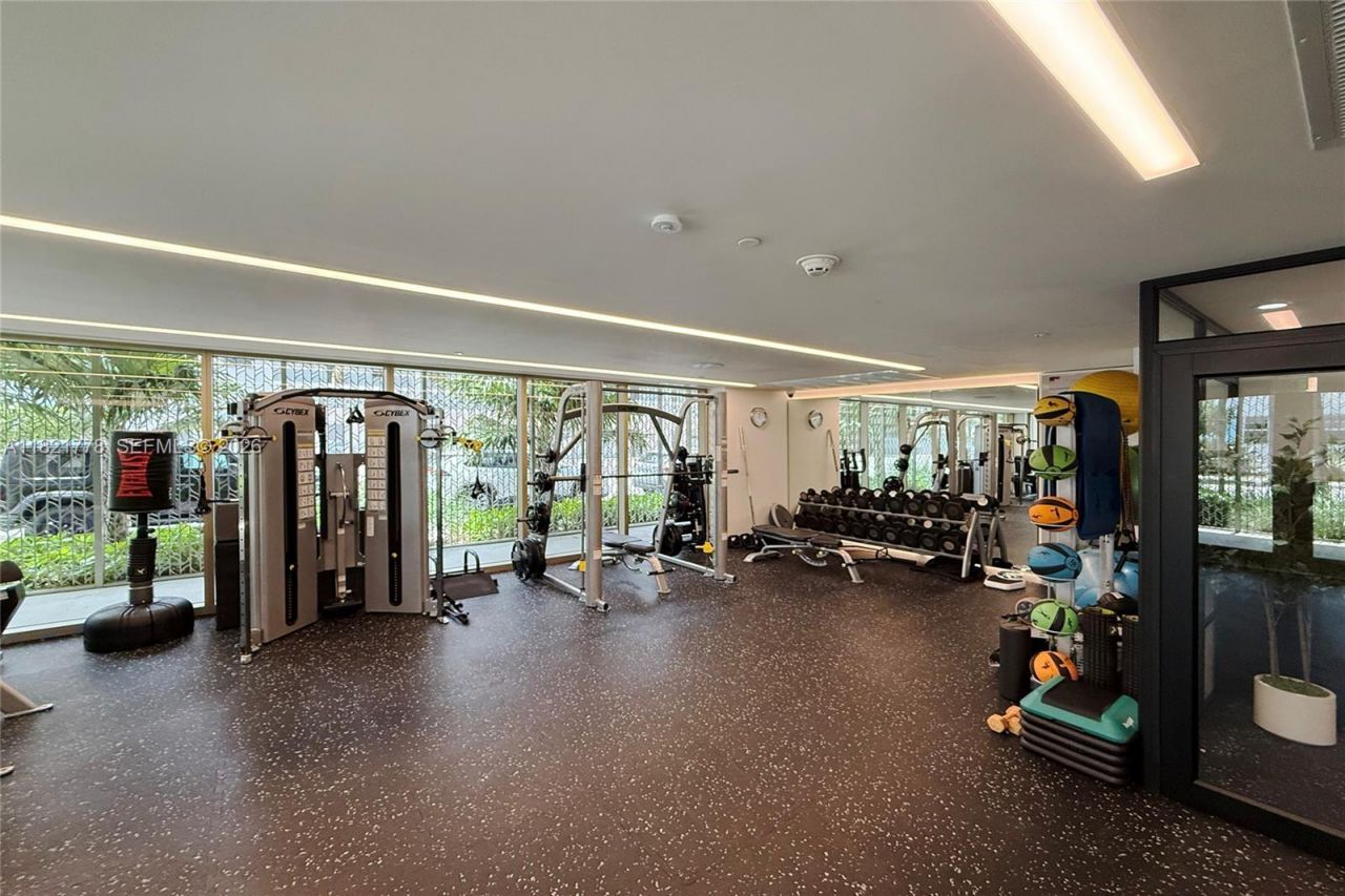 300 Collins Ave, Unit 3D, Miami Beach, FL 33139 Photo