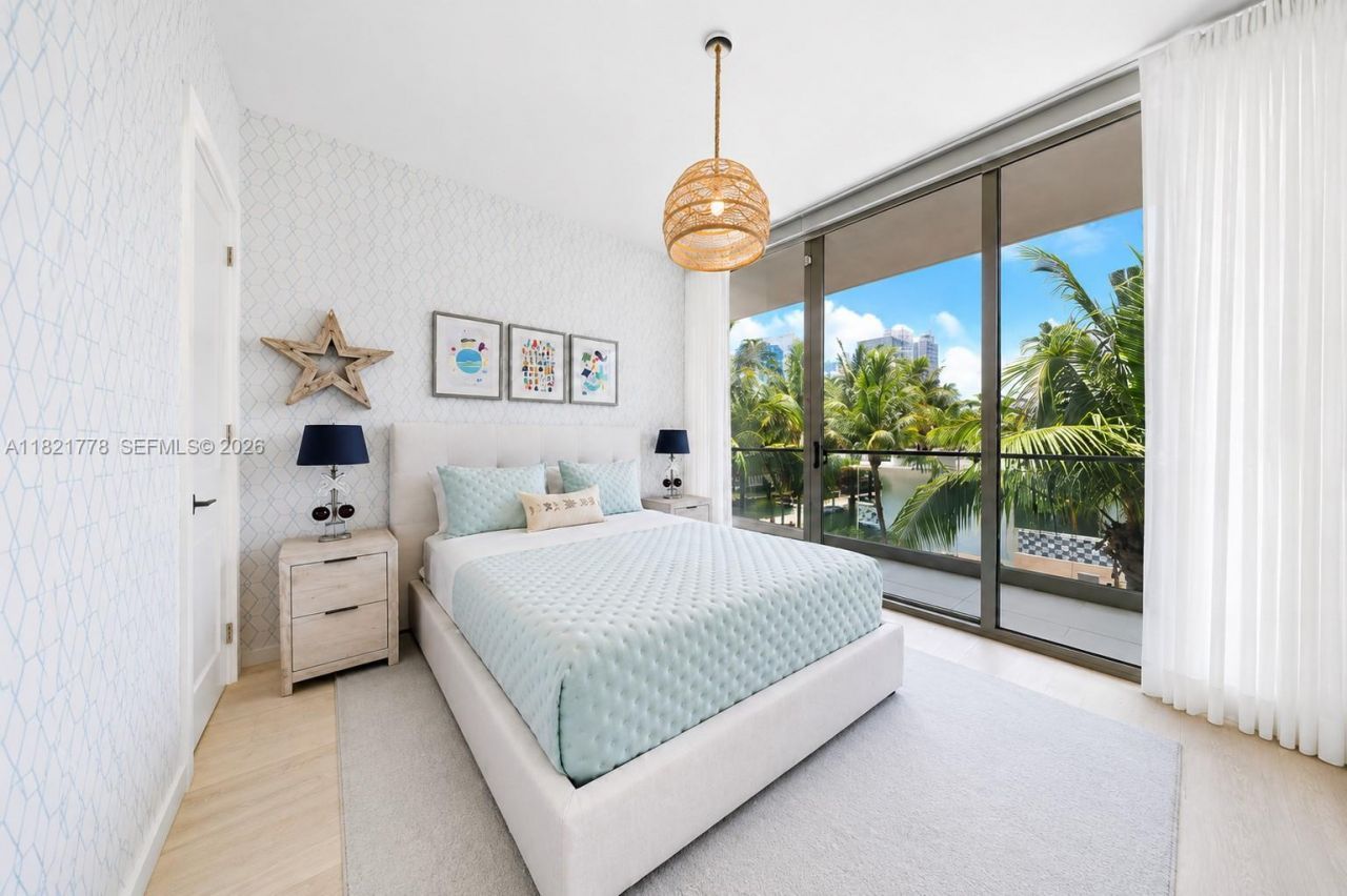 300 Collins Ave, Unit 3D, Miami Beach, FL 33139 Photo