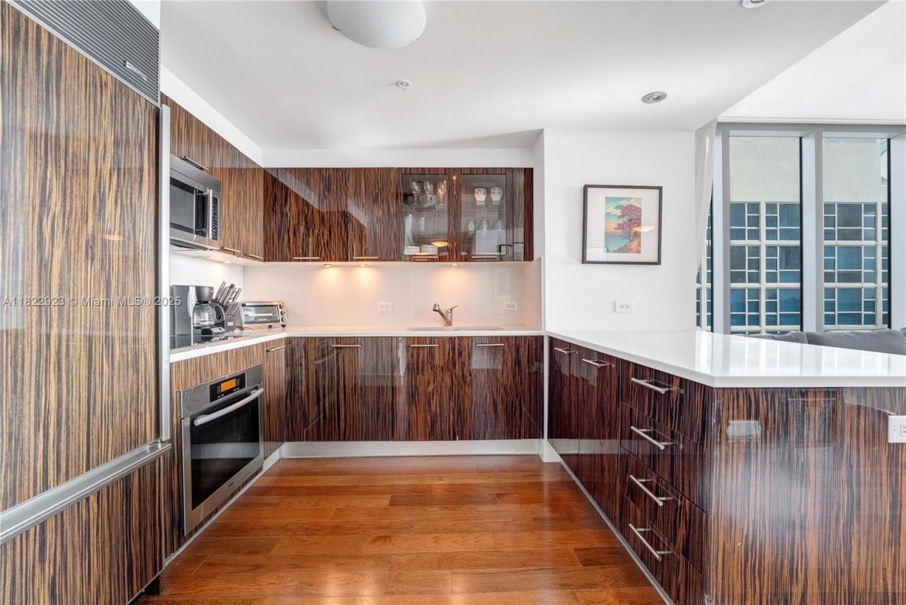 6899 Collins Ave, Unit 1409, Miami Beach, FL 33141 Photo