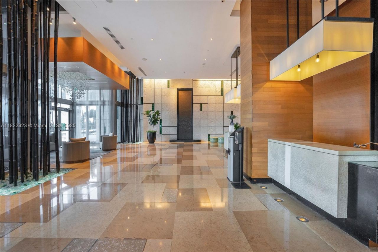 6899 Collins Ave, Unit 1409, Miami Beach, FL 33141 Photo