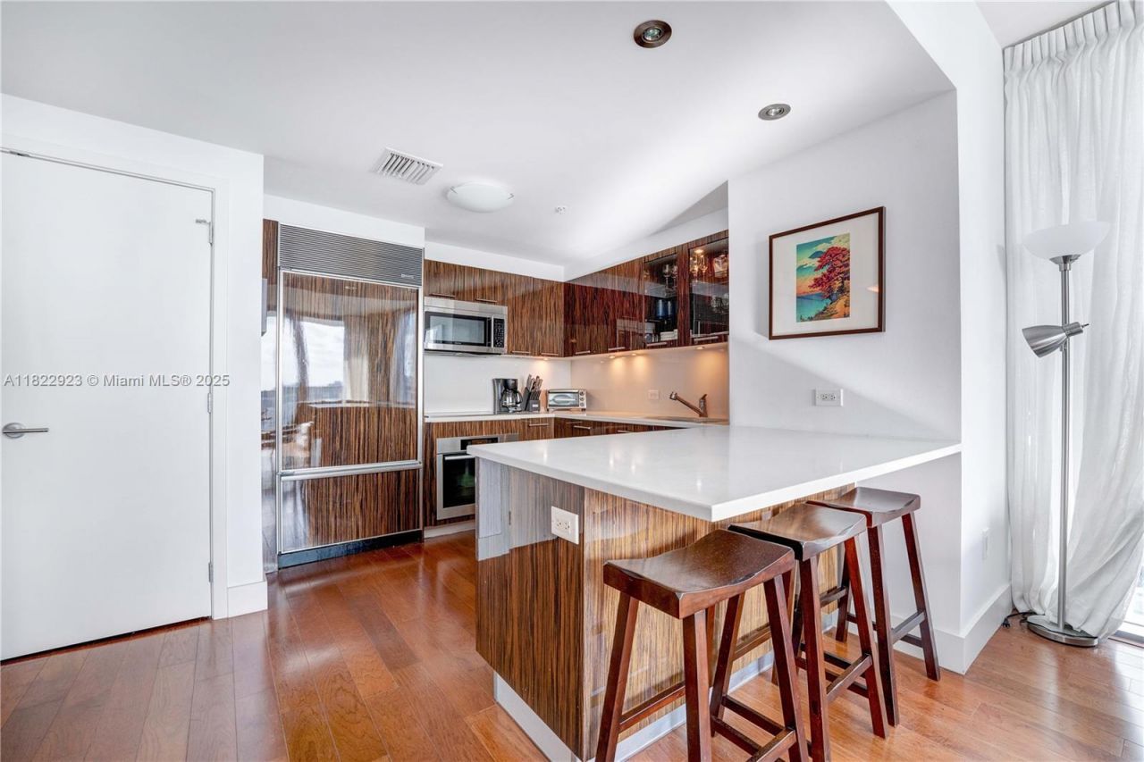 6899 Collins Ave, Unit 1409, Miami Beach, FL 33141 Photo