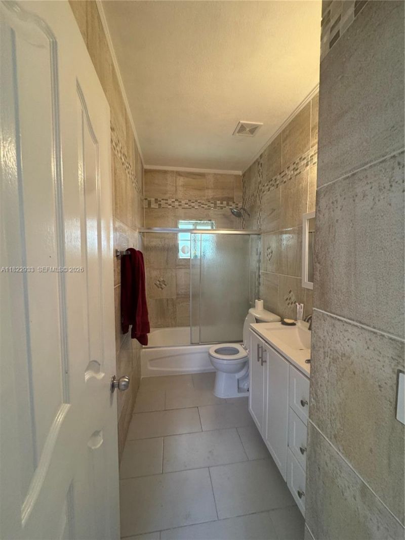 1281 NE 41st Pl, Homestead, FL 33033 Photo