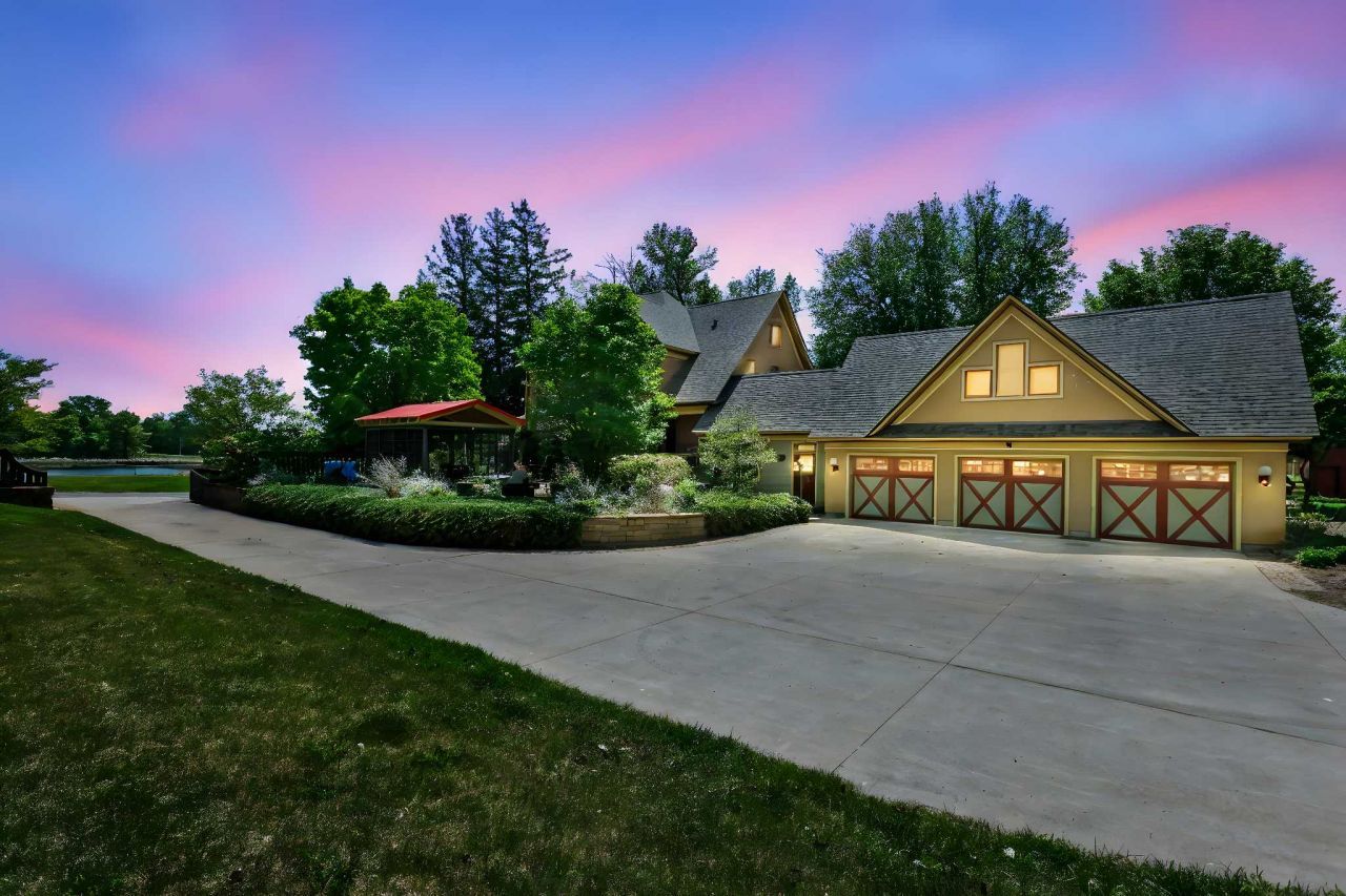 3375 Stark Road NE, Cambridge, MN 55008