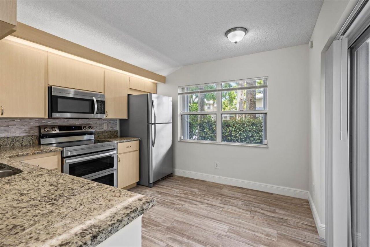 2846 SW Lakemont Place, Palm City, FL 34990 Photo