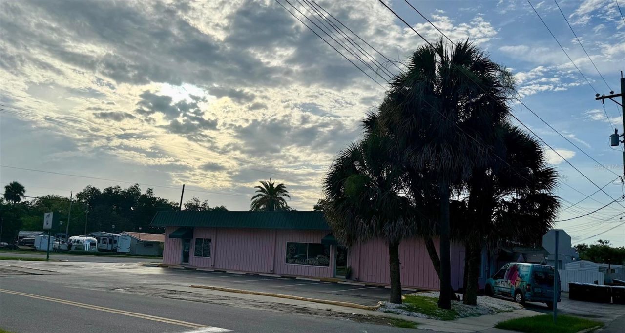 401 Mary Avenue, New Smyrna Beach, FL 32168 Photo