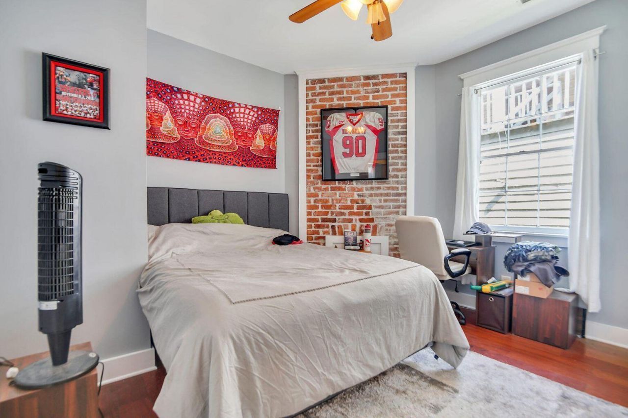 66 America Street Photo 13