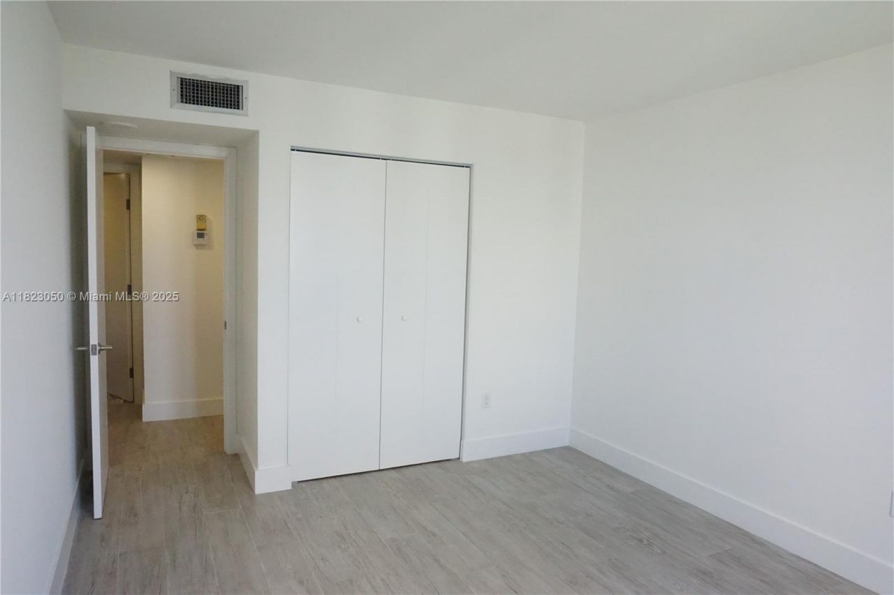 2851 NE 183rd St, Unit 1812E, Aventura, FL 33160 Photo