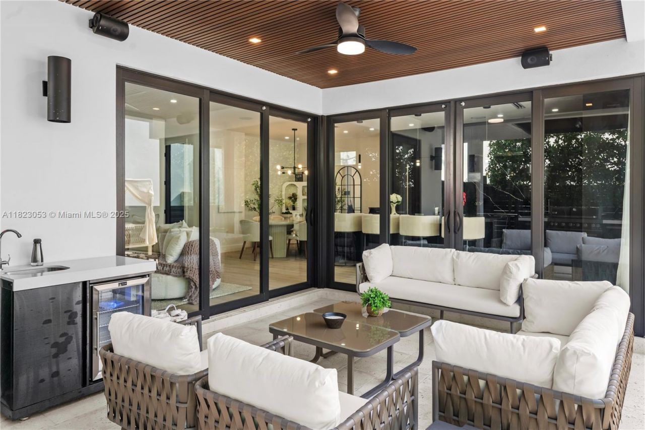 550 NW 42nd St, Miami, FL 33127 Photo