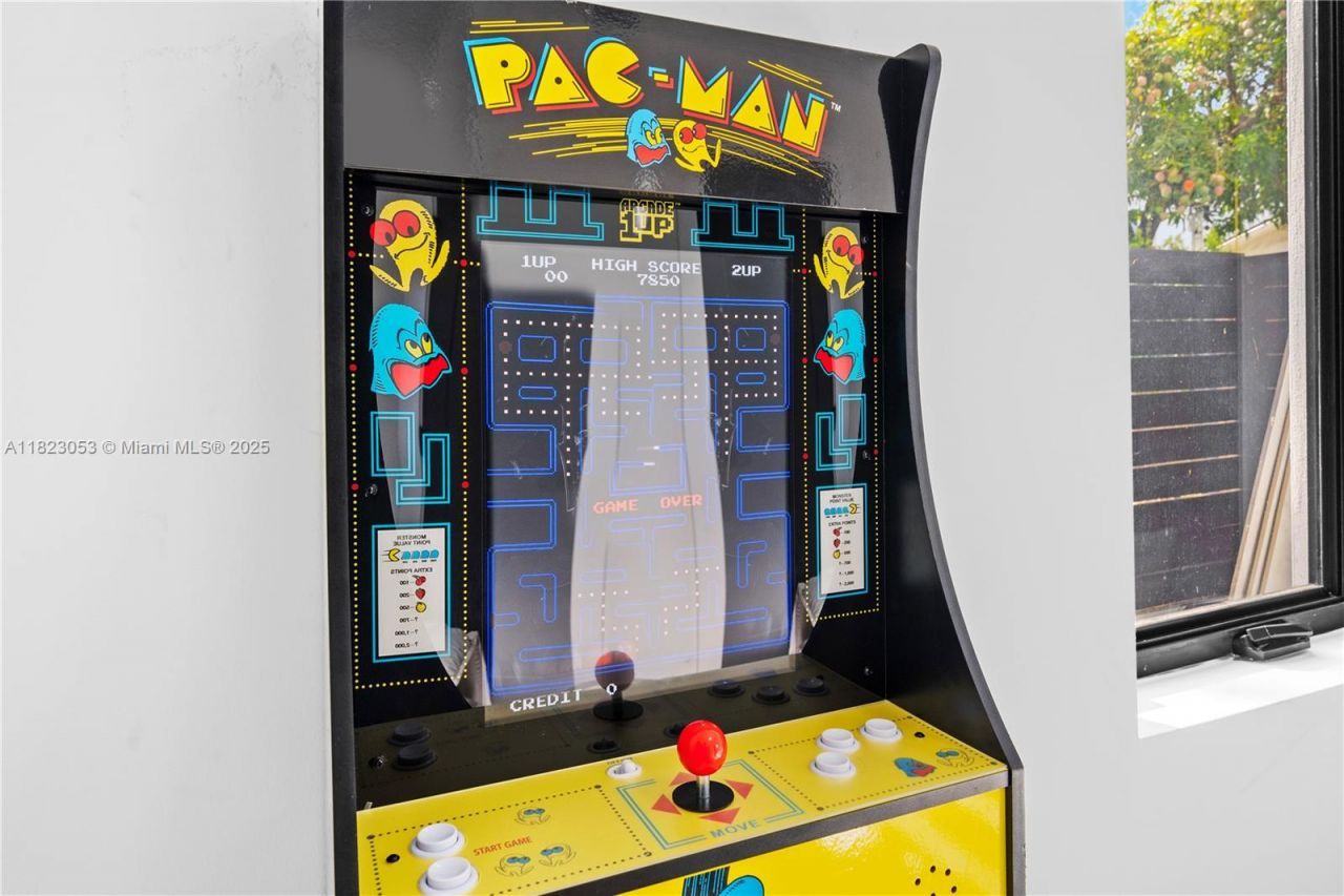 550 NW 42nd St, Miami, FL 33127 Photo