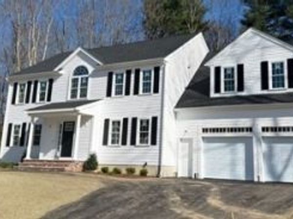 5 Clarendon Circle, Unit Lot 4, Holbrook, MA 02343