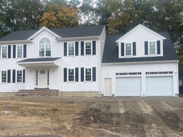 5 Clarendon Circle, Unit Lot 4, Holbrook, MA 02343