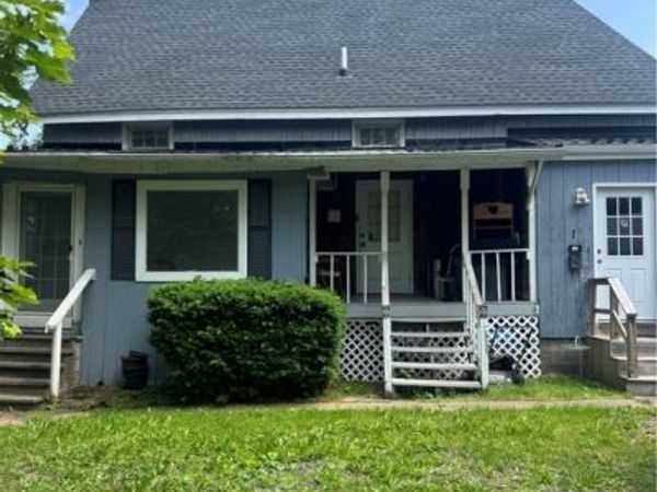 38 N Main Street, Middleport, NY 14105