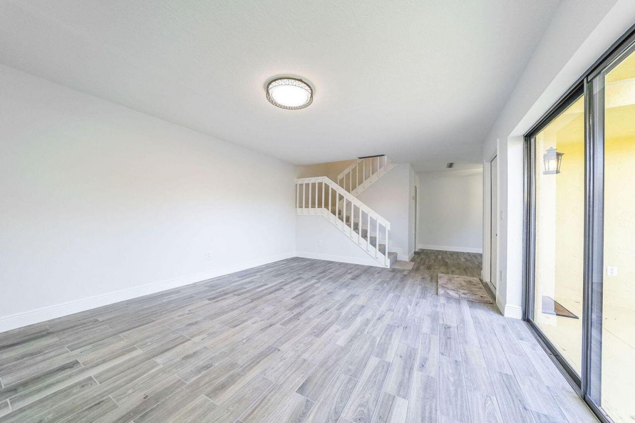 825 Center Street, Unit 32a, Jupiter, FL 33458 Photo