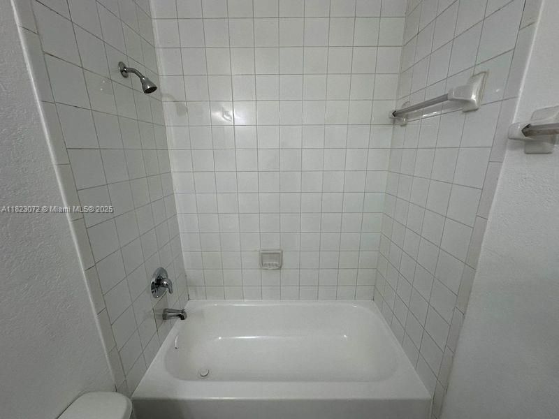 1661 SE 29th Ct, Unit 206, Homestead, FL 33035 Photo