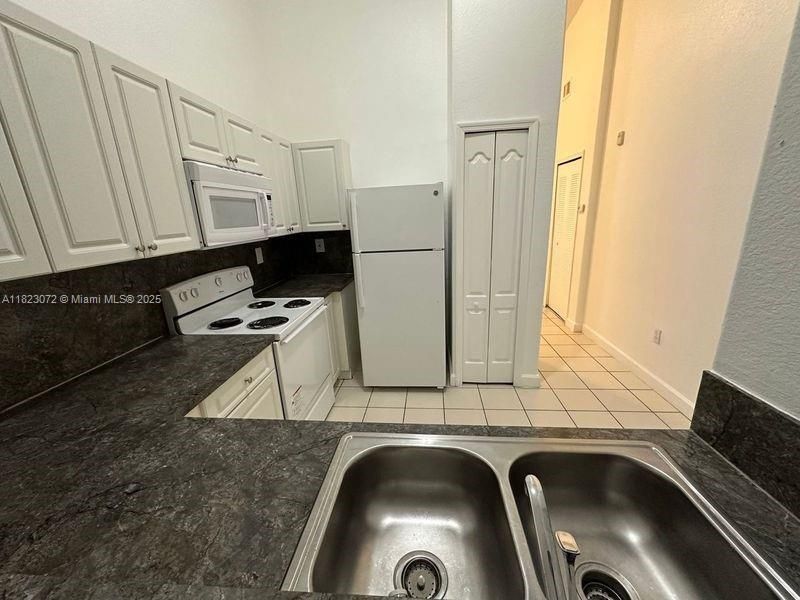 1661 SE 29th Ct, Unit 206, Homestead, FL 33035 Photo